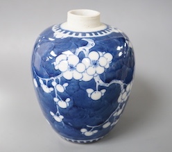 A Chinese blue and white prunus jar, 19th century, 13cm